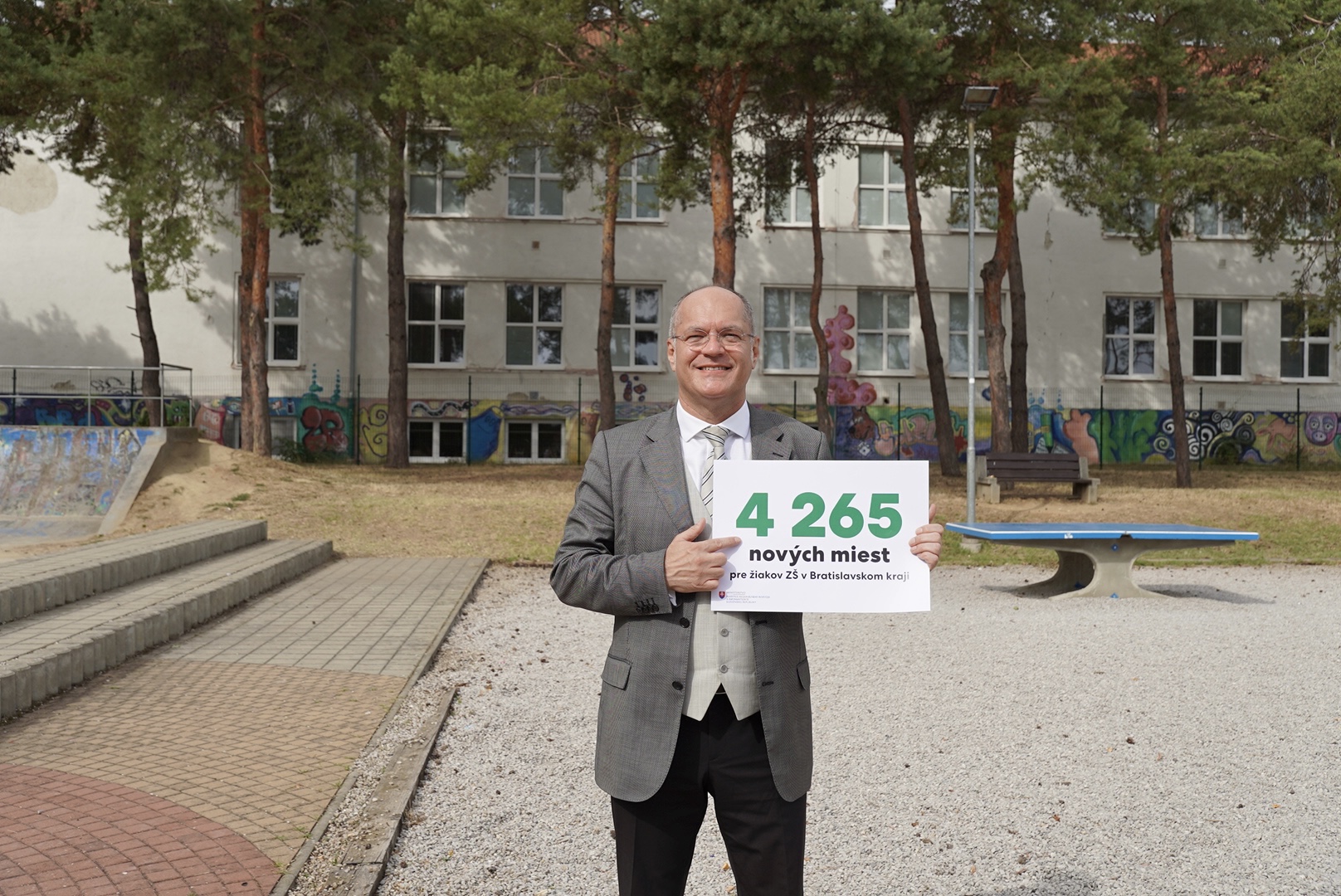Dobrá správa pre rodičov a deti v Bratislavskom kraji: Na podporu základných škôl sme vyčlenili špeciálny balík vyše 60 miliónov eur