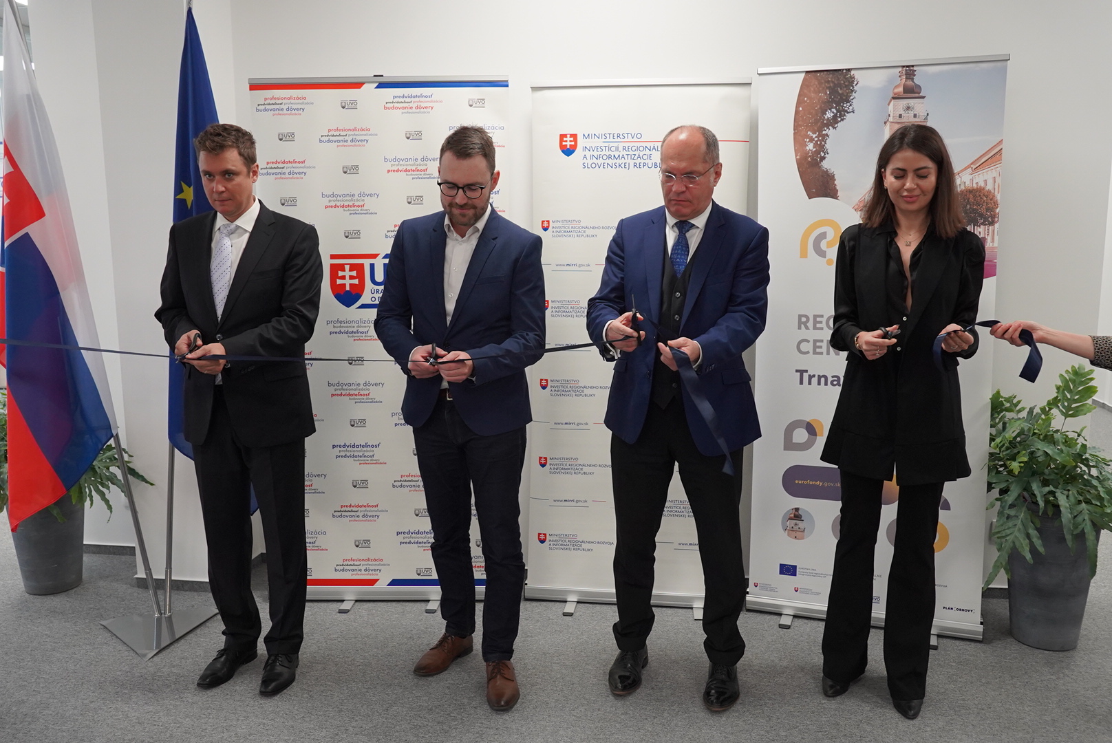 Štátny tajomník Velič: Počúvame ľudí – novootvorené Regionálne centrum v Trnave pomôže regiónu pri čerpaní eurofondov a dotácií
